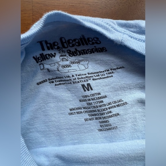 Adult Medium BEATLES Yellow Submarine Short Sleeve Tee Shirt - Picture 6 of 6